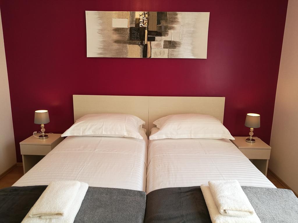 Apartments Benika 波尔 外观 照片